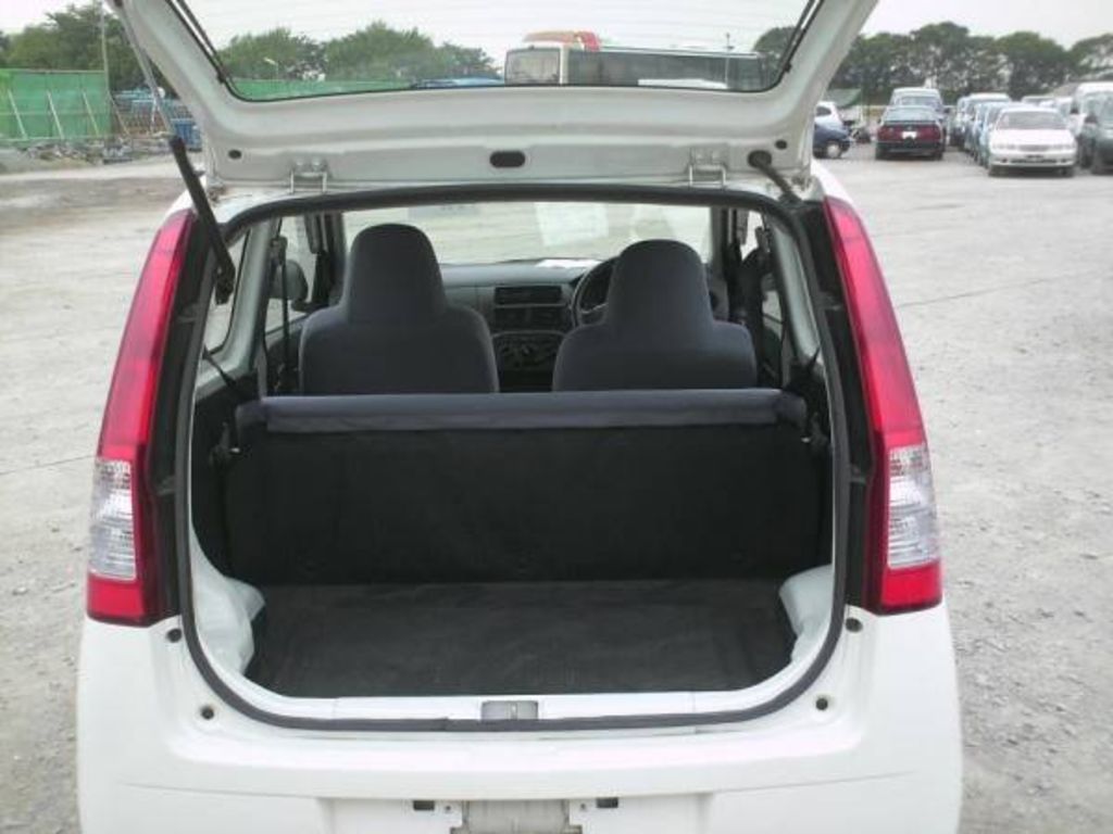 2004 Daihatsu Mira