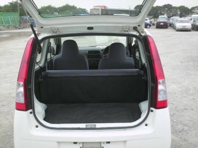 2004 Daihatsu Mira