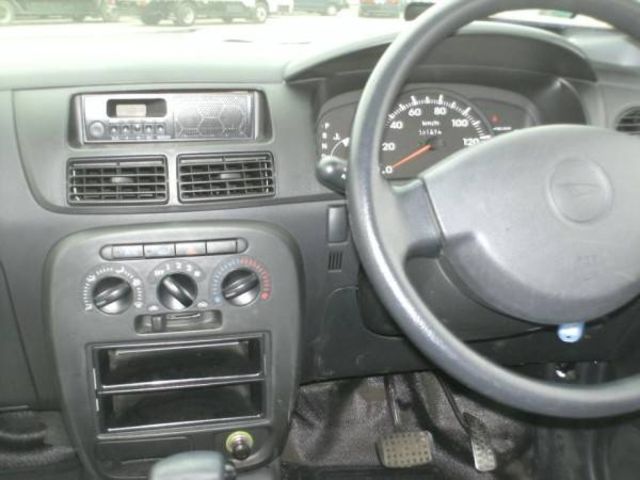 2004 Daihatsu Mira