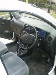 2004 Daihatsu Mira Pictures