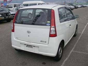 2004 Daihatsu Mira Pics