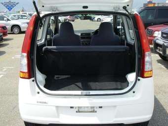 2004 Daihatsu Mira Pics