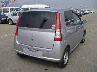 2004 Daihatsu Mira Photos