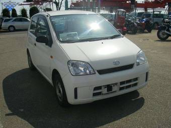 2004 Daihatsu Mira Pics