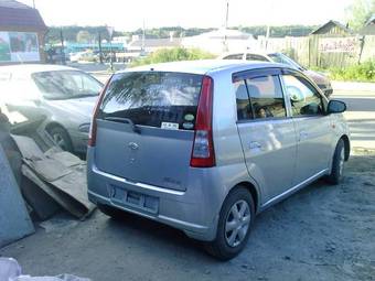 2004 Daihatsu Mira Pictures