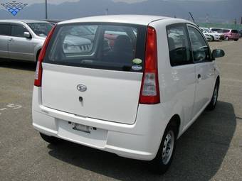 2004 Daihatsu Mira Photos