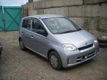 2004 Daihatsu Mira Photos