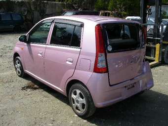 2005 Daihatsu Mira Pictures