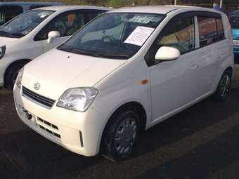 2005 Daihatsu Mira Pictures