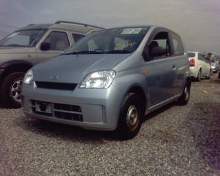 2005 Daihatsu Mira Pictures