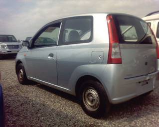 2005 Daihatsu Mira Photos