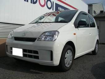 2005 Daihatsu Mira Photos