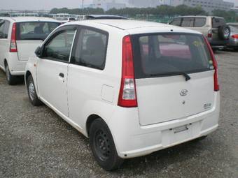 2006 Daihatsu Mira Pictures