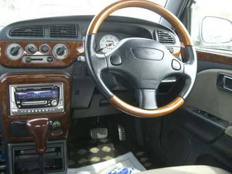 2001 Daihatsu Mira Gino Images