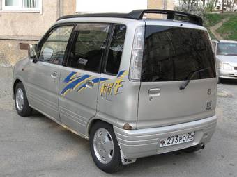 1998 Daihatsu Move Photos