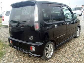 2000 Daihatsu Move Images