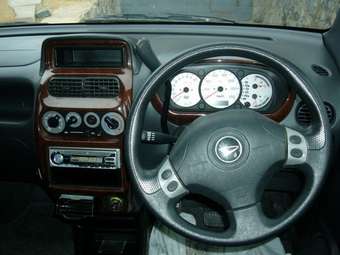 2001 Daihatsu Move Pictures