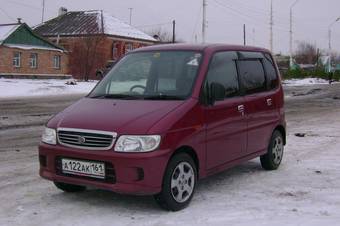 2001 Daihatsu Move Pictures