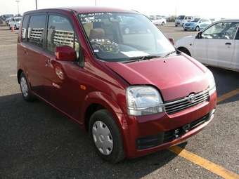 2004 Daihatsu Move Pictures