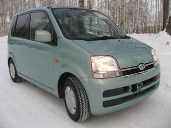 2005 Daihatsu Move Photos