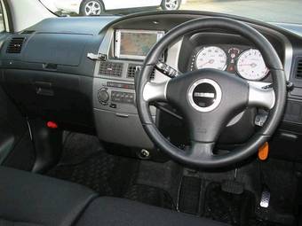 2005 Daihatsu Move Photos