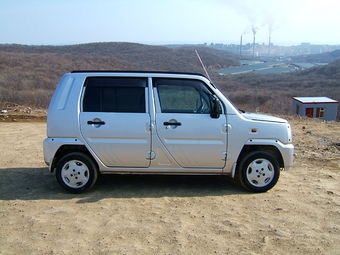 Daihatsu Naked