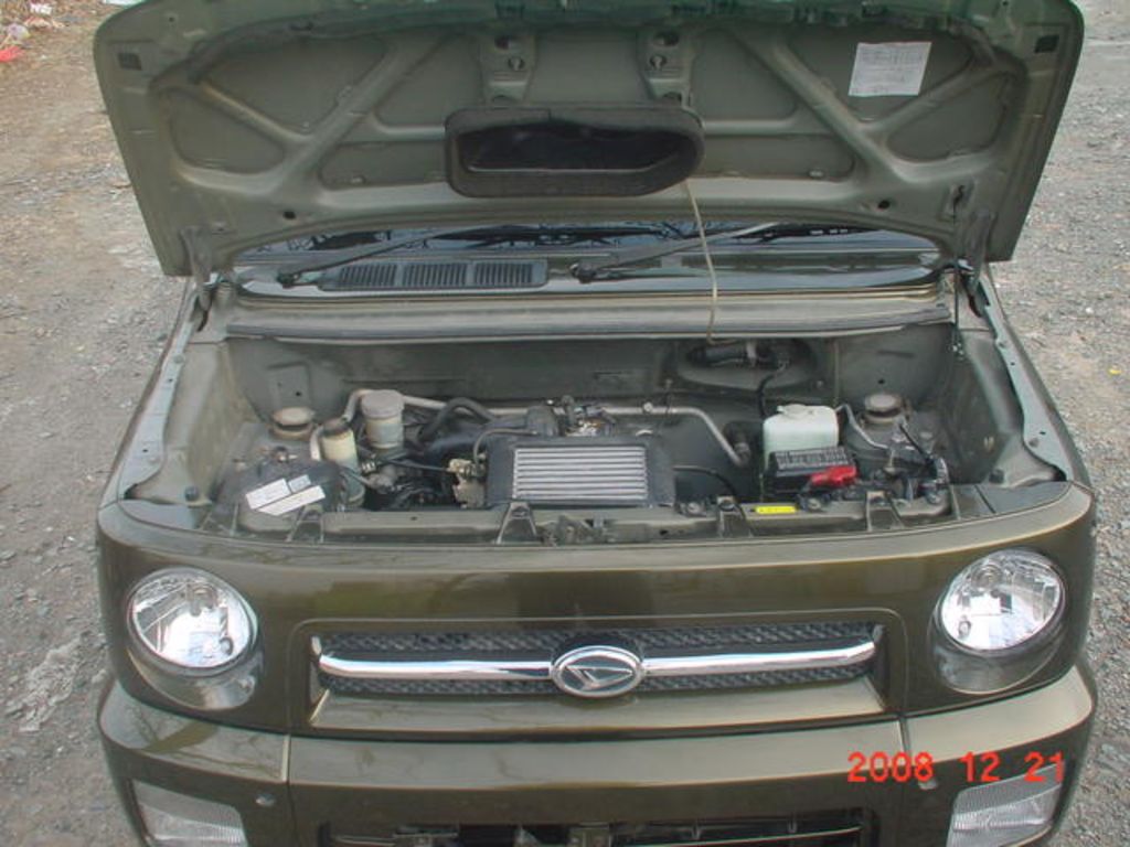 Daihatsu Naked