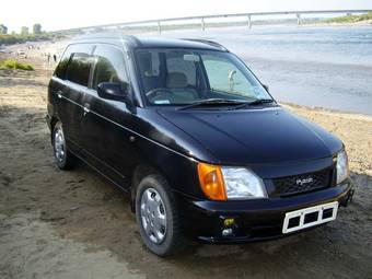 1996 Daihatsu Pyzar Photos