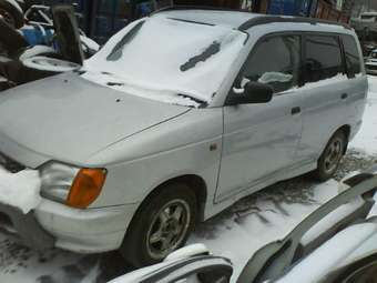 1998 Daihatsu Pyzar Pictures