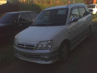 1998 Daihatsu Pyzar Pictures