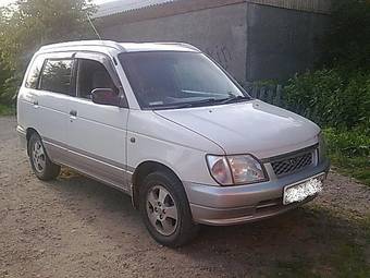 1998 Daihatsu Pyzar Photos