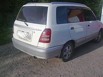 1998 Daihatsu Pyzar Pictures