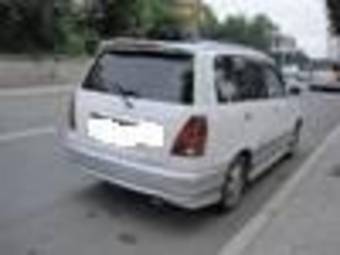 1998 Daihatsu Pyzar Pictures