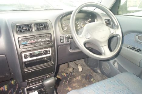 1999 Daihatsu Pyzar