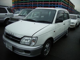 1999 Daihatsu Pyzar