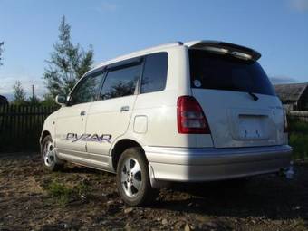 1999 Daihatsu Pyzar Photos