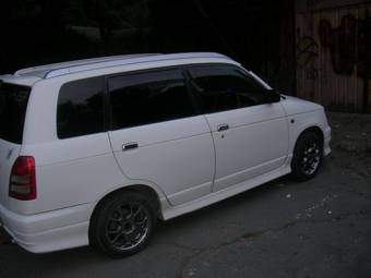 1999 Daihatsu Pyzar Photos