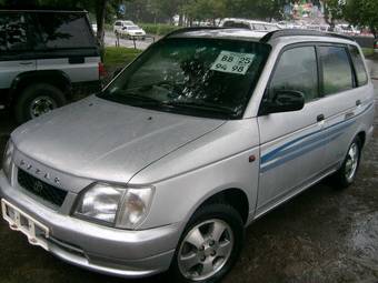 1999 Daihatsu Pyzar Photos