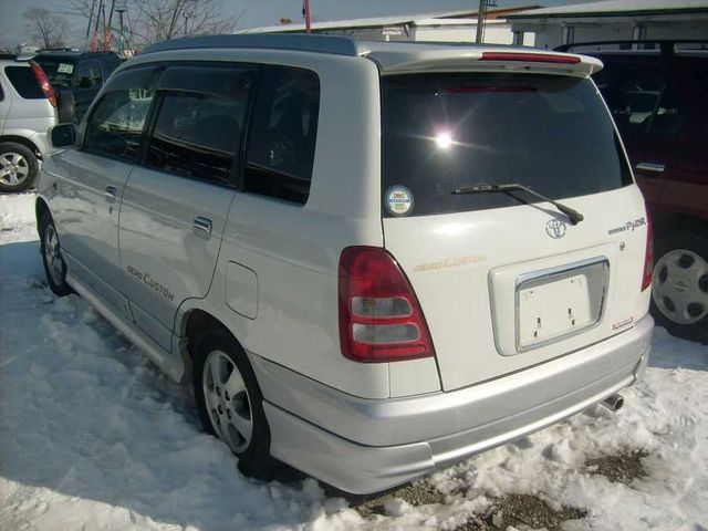 2000 Daihatsu Pyzar