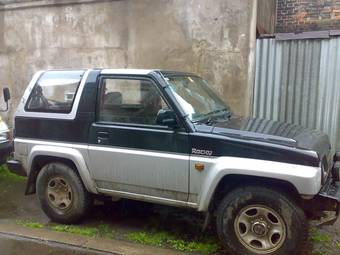 1991 Daihatsu Rocky Images