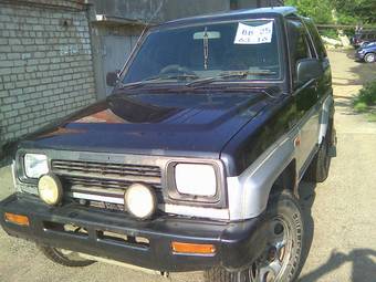 1991 Daihatsu Rocky Pictures