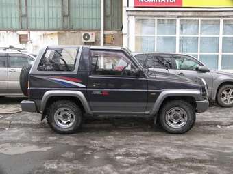 1994 Daihatsu Rocky Photos