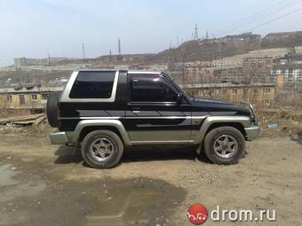 1994 Daihatsu Rocky Pictures