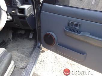 1994 Daihatsu Rocky Pictures