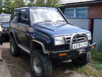 1995 Daihatsu Rocky Photos