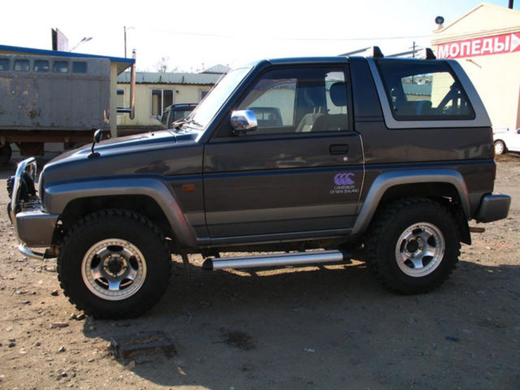 1996 Daihatsu Rocky