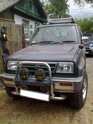 1996 Daihatsu Rocky Pictures