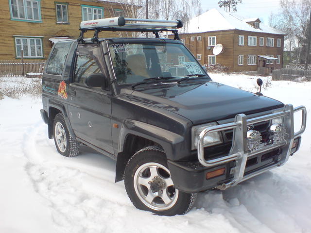 1998 Daihatsu Rocky