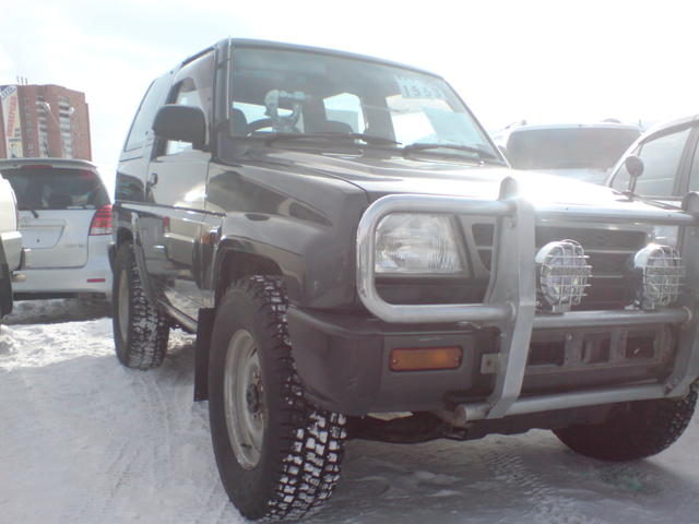 1998 Daihatsu Rocky