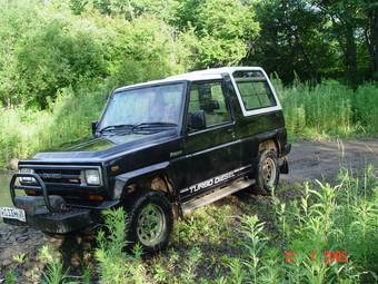 1988 Daihatsu Rugger Photos